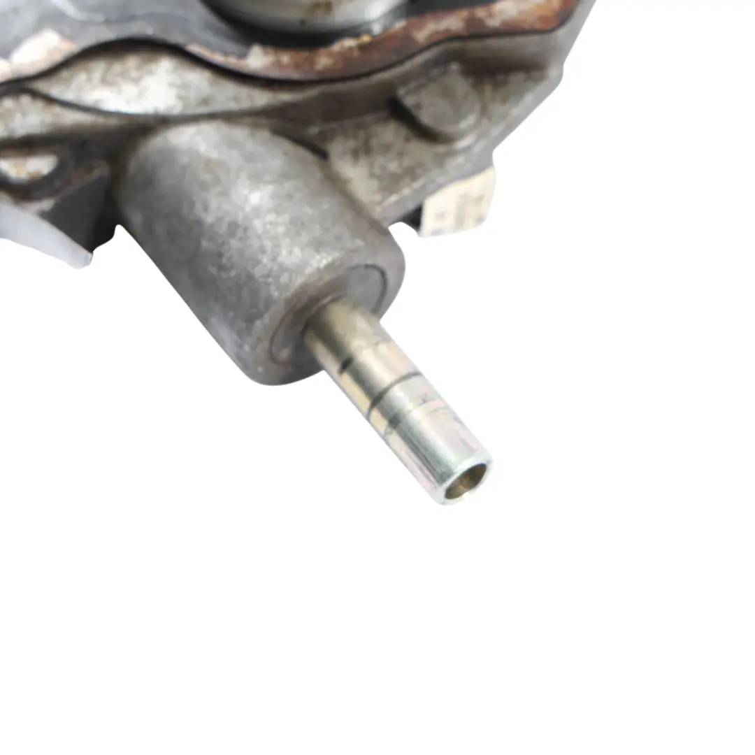Mercedes W203 Pompe À Vide Pour Compresseur - SKU A2712301165 - Numéro de pièce A2712301165