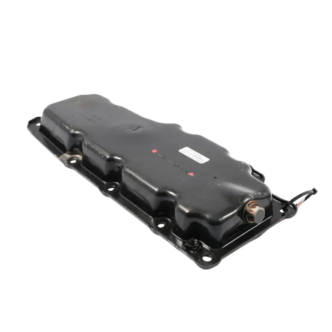 Carter De Aceite Del Motor para Mercedes W205 con número de pieza A2740103700 Mercedes W205 Carter De Aceite Del Motor - SKU A2740103700 - Número de pieza A2740103700