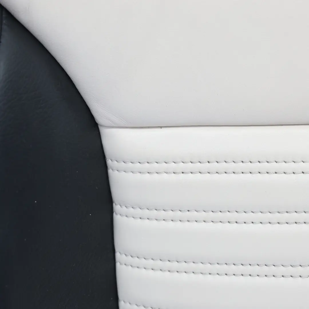 Sedile Anteriore Destro Riscaldato Designo Porcelain per Mercedes C292 con numero di parte A2929107802 Mercedes C292 Sedile Anteriore Destro Riscaldato Designo Porcelain - SKU A2929107802 - Numero di parte A2929107802