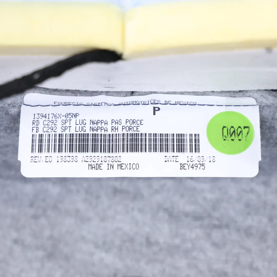 Mercedes C292 Asiento Delantero Derecho Calefactable Designo Porcelana - SKU A2929107802 - Número de pieza A2929107802