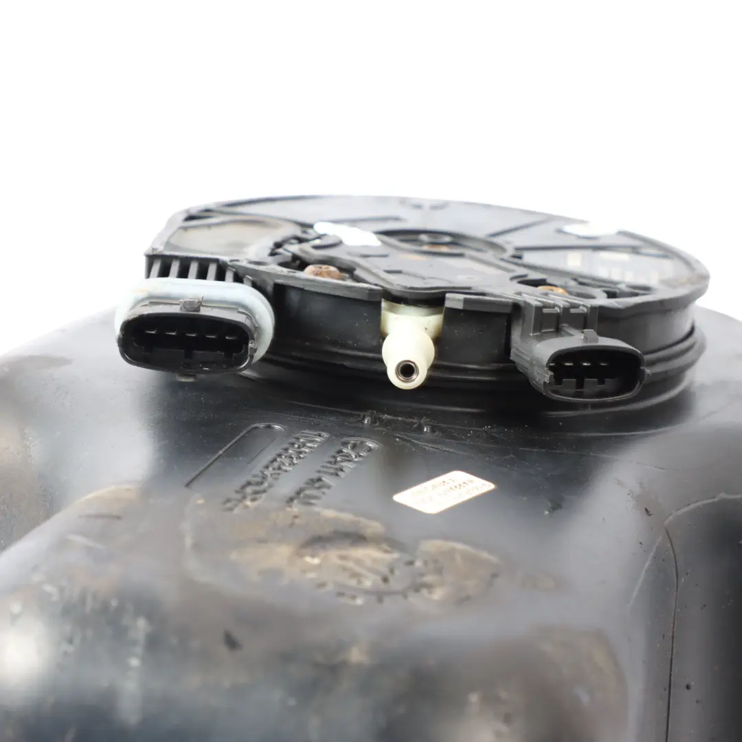 W470 Ad Blue Tank Reservoir Bottle 8W0131878BN to Mercedes with Part number A4704709600 Mercedes W470 Ad Blue Tank Reservoir Bottle 8W0131878BN - SKU A4704709600 - Part number A4704709600