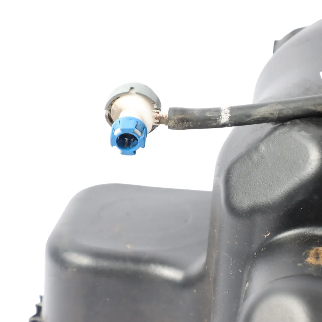 W470 Ad Blue Tank Reservoir Bottle 8W0131878BN to Mercedes with Part number A4704709600 Mercedes W470 Ad Blue Tank Reservoir Bottle 8W0131878BN - SKU A4704709600 - Part number A4704709600