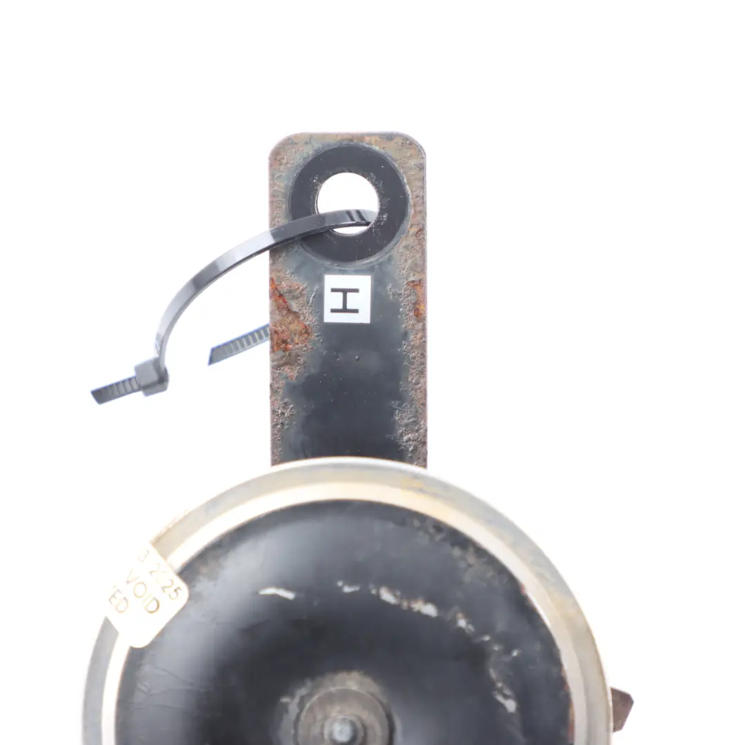 W470 Horn Sound Signal Fanfare Alarm Low Tone Siren to Mercedes with Part number A4705402202 Mercedes W470 Horn Sound Signal Fanfare Alarm Low Tone Siren - SKU A4705402202 - Part number A4705402202