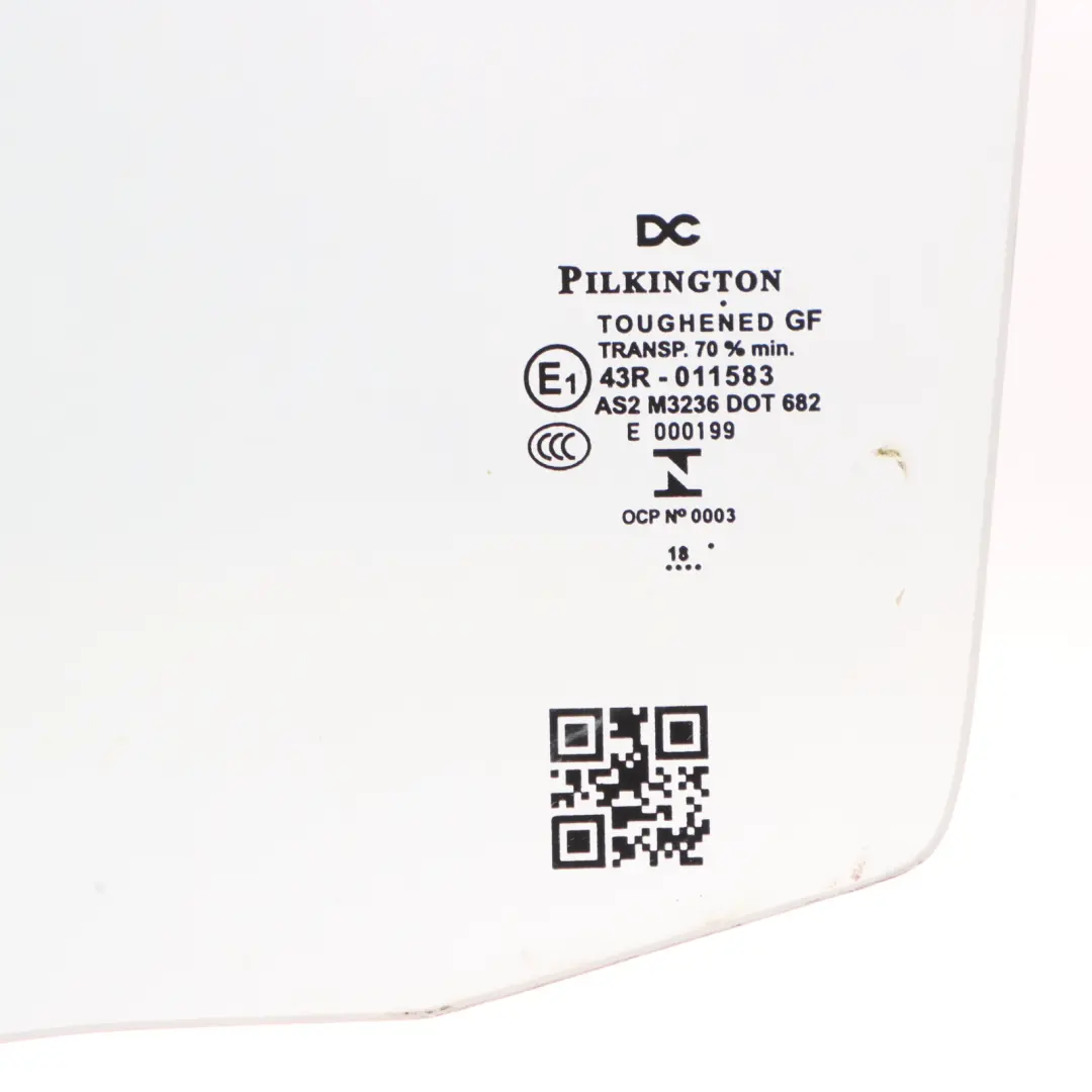 W470 Front Door Left N/S Window Glass Glazing AS2 to Mercedes with Part number A4707202200 Mercedes W470 Front Door Left N/S Window Glass Glazing AS2 - SKU A4707202200 - Part number A4707202200