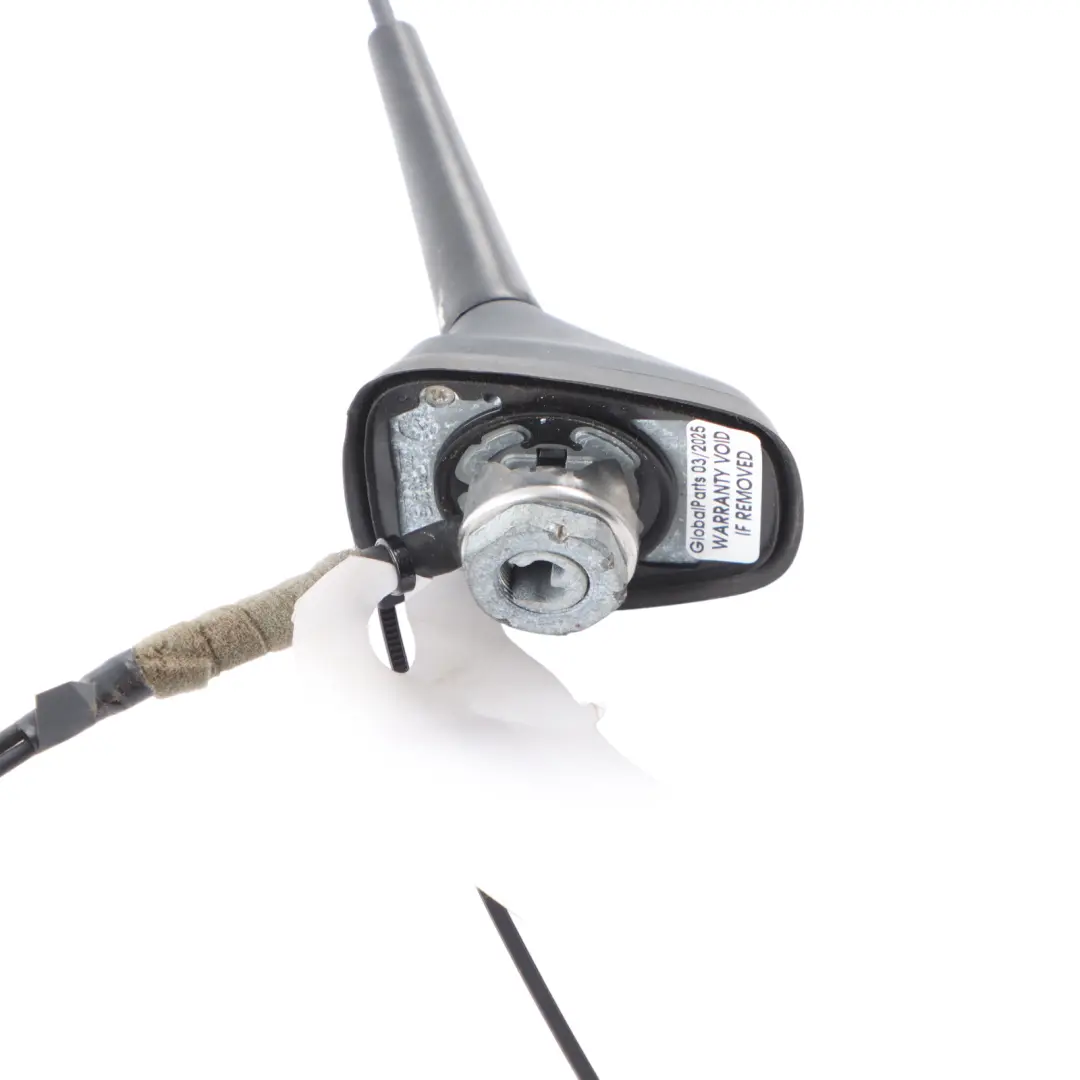 W470 Top Roof Base Antena Aerial to Mercedes with Part number A4709053600 Mercedes W470 Top Roof Base Antena Aerial - SKU A4709053600 - Part number A4709053600