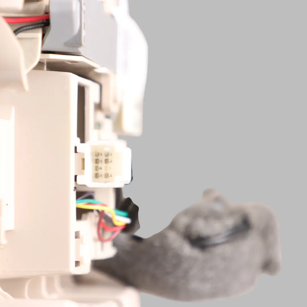 W470 Headliner Courtesy Roof Inner Reading Light Lamp Panel to Mercedes with Part number A4709063500 Mercedes W470 Headliner Courtesy Roof Inner Reading Light Lamp Panel - SKU A4709063500 - Part number A4709063500