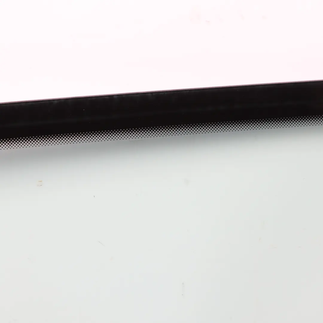 Door Right O/S Window Glass Quarter AS2 to Mercedes Vito W639 Rear with Part number A6396721513 Mercedes Vito W639 Rear Door Right O/S Window Glass Quarter AS2 - SKU A6396721513 - Part number A6396721513