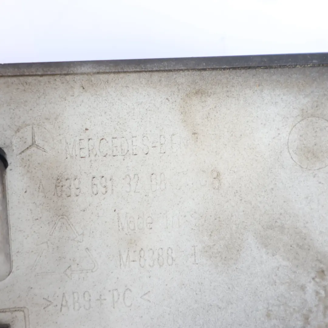 Left N/S Sliding Door Middle Rail Trim Obsidian Black to Mercedes Vito W639 Rear with Part number A6396913208 Mercedes Vito W639 Rear Left N/S Sliding Door Middle Rail Trim Obsidian Black - SKU A6396913208-OB - Part number A6396913208