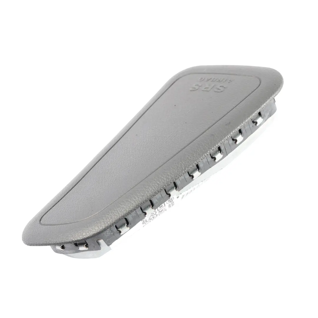 Mercedes W639 Module D'Air Couverture Tableau Bord Côté Passager - SKU A6398600905 - Numéro de pièce A6398600905