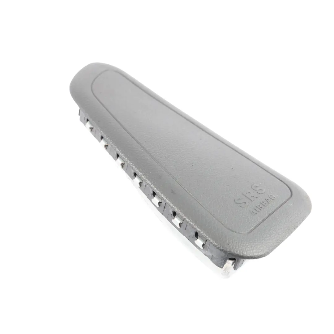 Mercedes W639 Salpicadero Cubierta Módulo Aire Delantero Pasajero - SKU A6398600905 - Número de pieza A6398600905