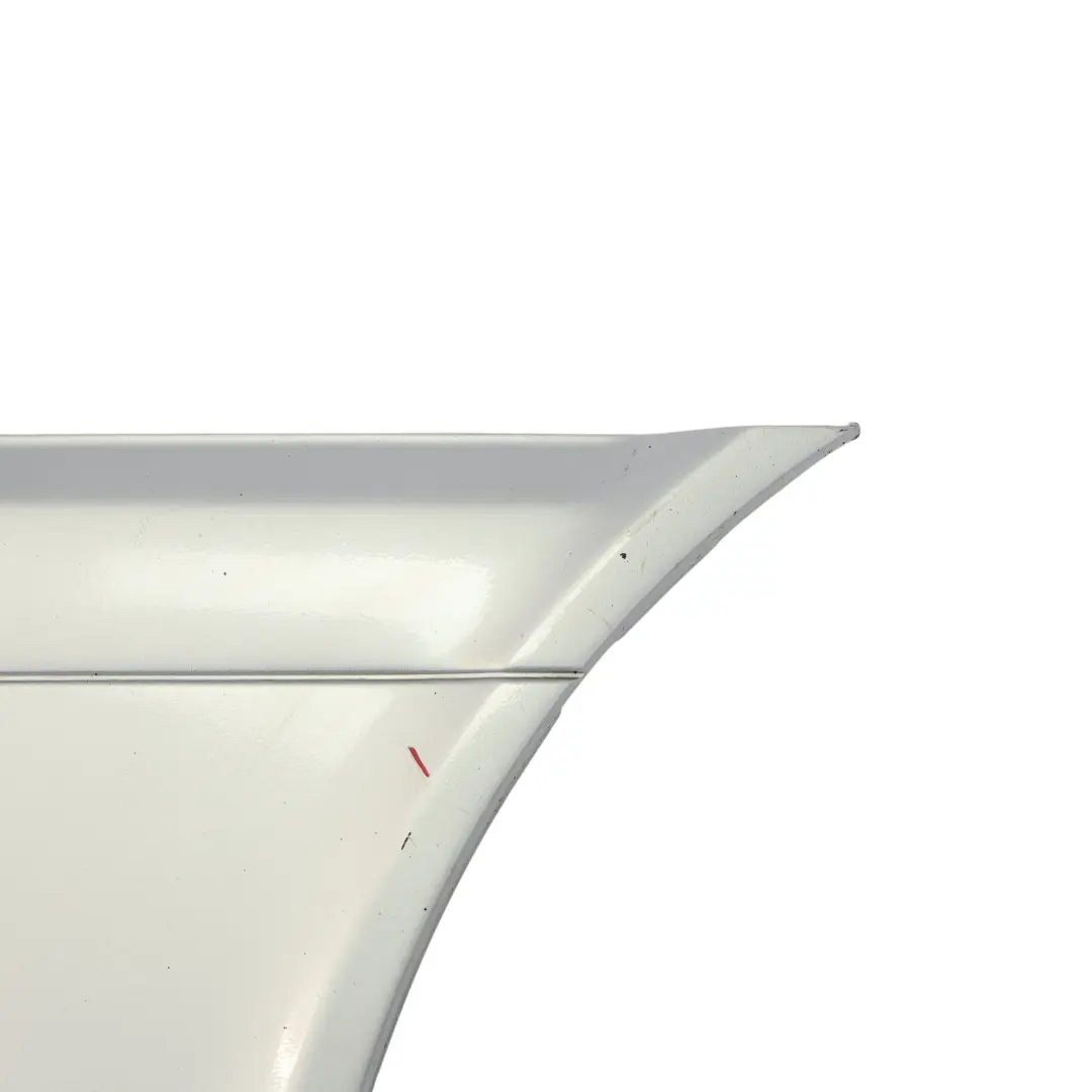 Paraurti Posteriore Destro Angolo Brilliant Silver - 9744 per Mercedes Vito W639 con numero di parte A6398801571 Mercedes Vito W639 Paraurti Posteriore Destro Angolo Brilliant Silver - 9744 - SKU A6398801571-BRS - Numero di parte A6398801571