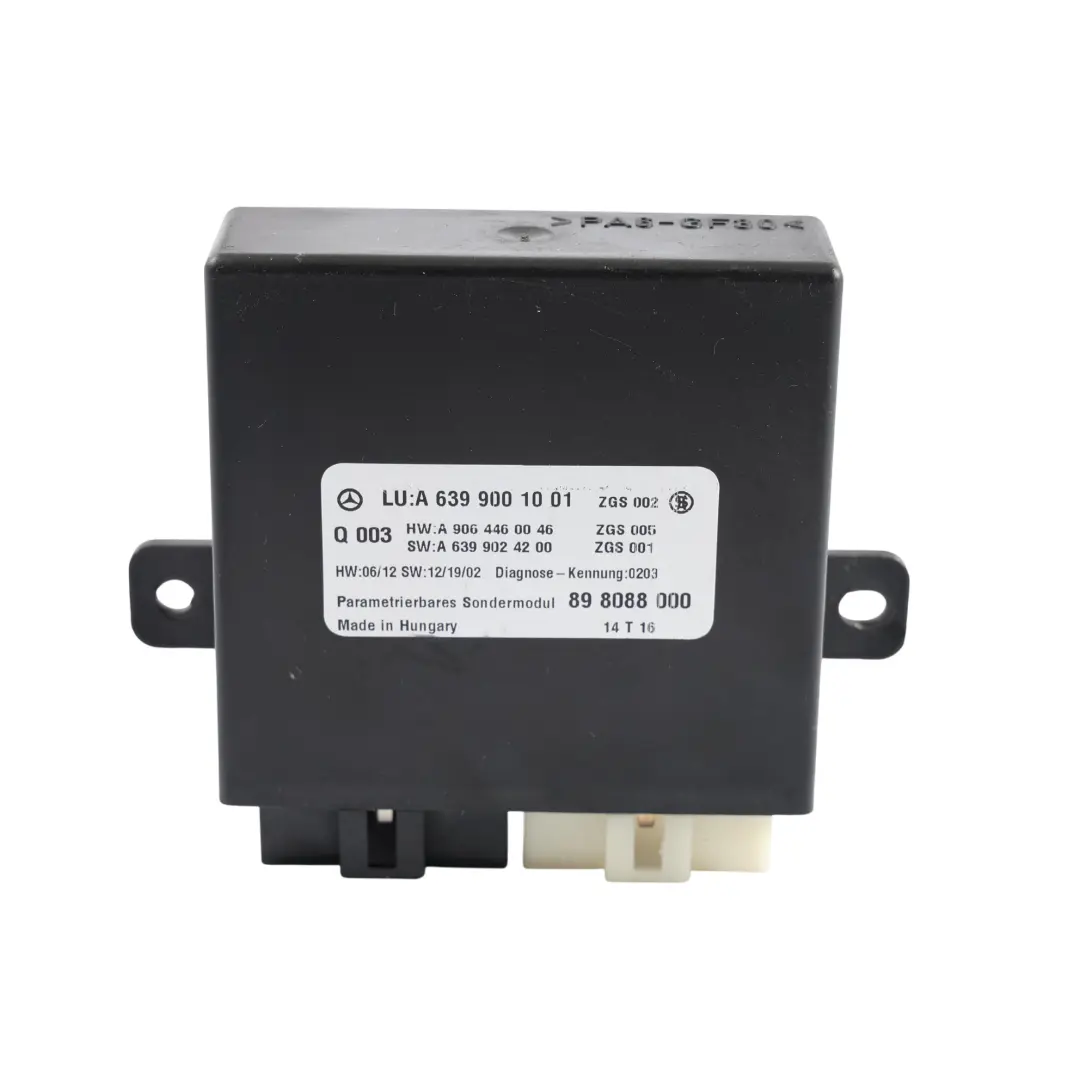 Capteur Stationnement PDC Module Contrôle De Distance A9064460046 Mercedes W639 - SKU A6399001001 - Numéro de pièce A6399001001