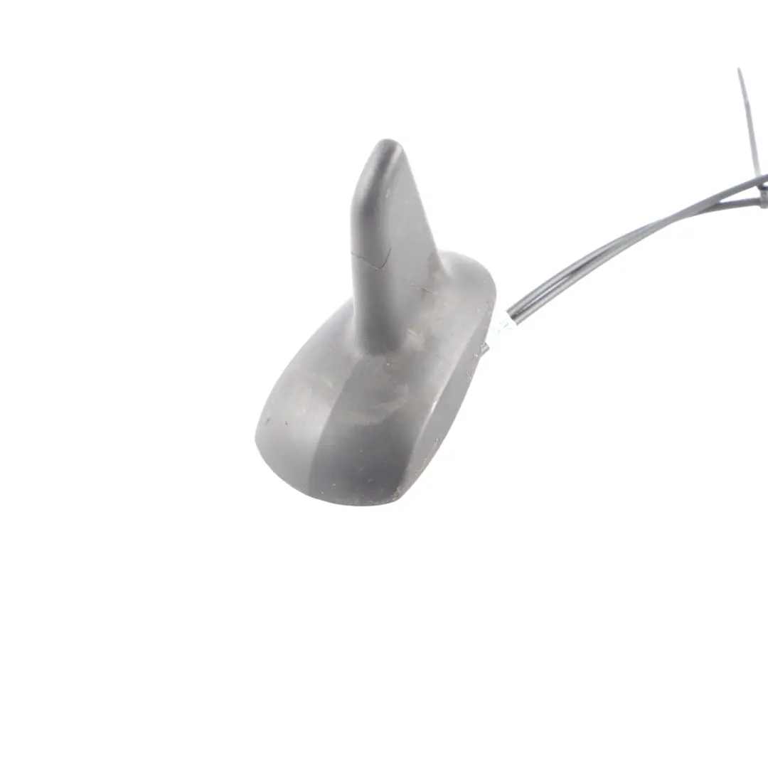 Antena Dachowa Płetwa do Mercedes Vito Viano W639 o numerze A6399053900 Mercedes Vito Viano W639 Antena Dachowa Płetwa - SKU A6399053900 - Numer Części A6399053900