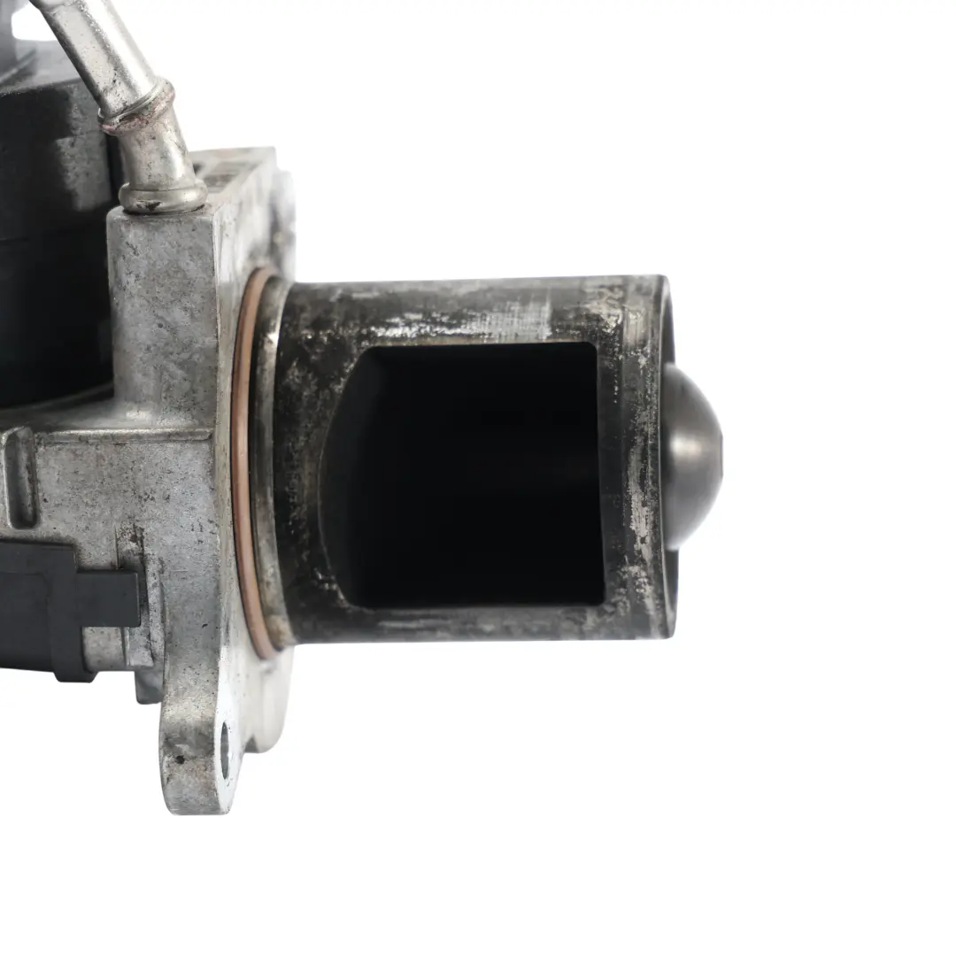 Soupape EGR Mercedes W204 W212 OM642 Recirculation gaz d'échappement pour à propos du numéro de pièce A6421401060 Soupape EGR Mercedes W204 W212 OM642 Recirculation gaz d'échappement - SKU A6421401060 - Numéro de pièce A6421401060