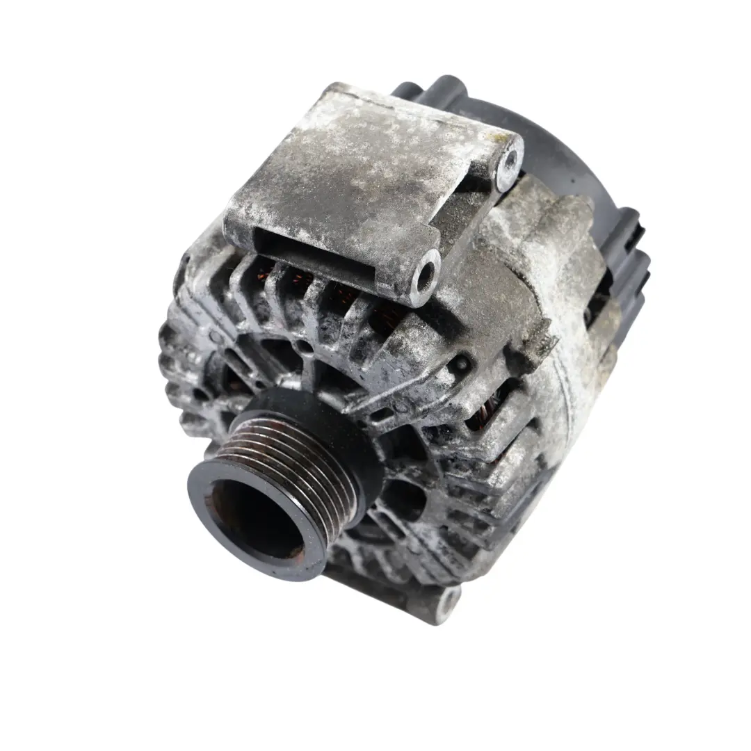 W907 314 CDI Motor Lichtmaschine Generator Valeo für Mercedes mit Teilenummer A6519065700 Mercedes W907 314 CDI Motor Lichtmaschine Generator Valeo - SKU A6519065700 - Teilenummer A6519065700