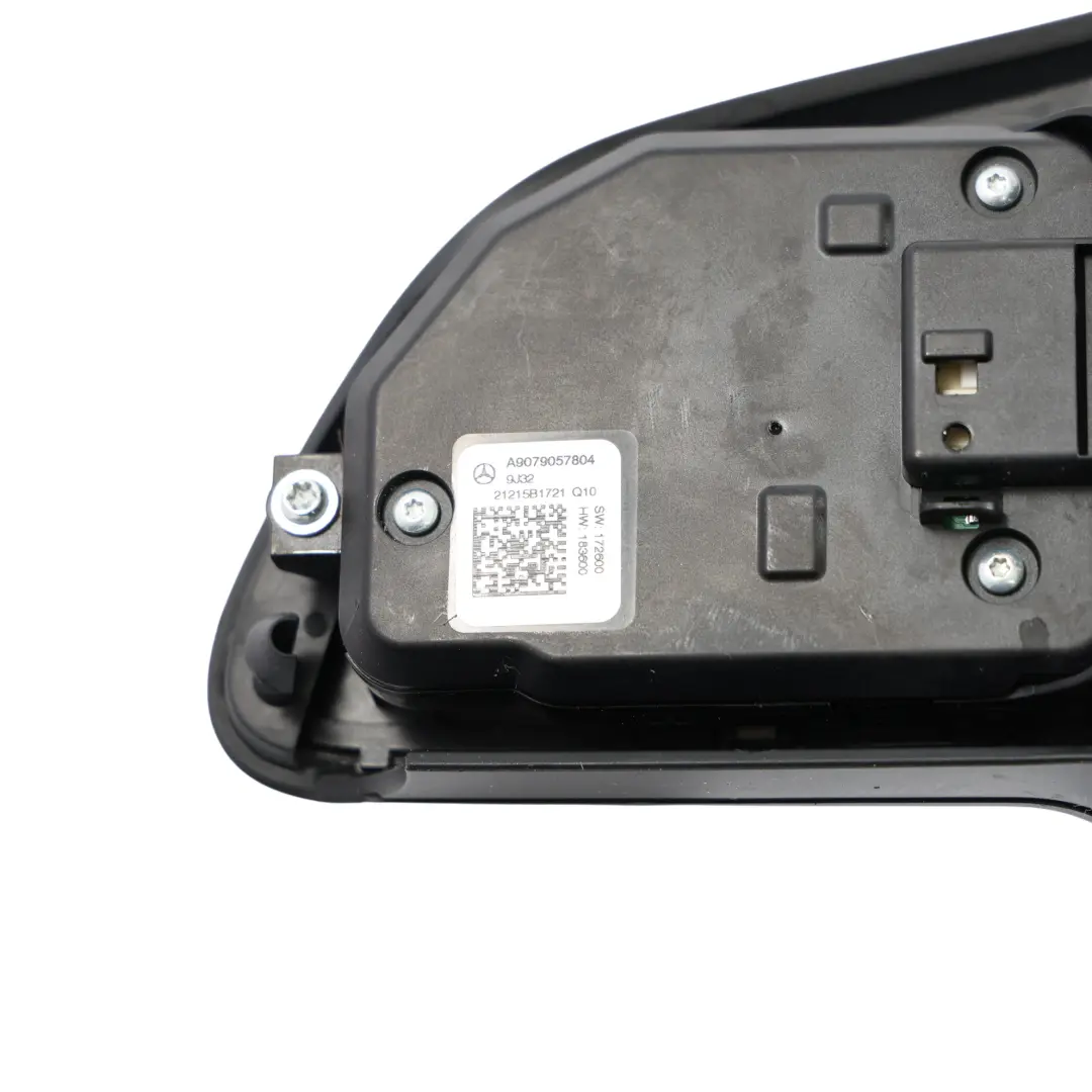 W907 Pannello Interruttori Volante Multifunzione per Mercedes Sprinter con numero di parte A9079057804 Mercedes Sprinter W907 Pannello Interruttori Volante Multifunzione - SKU A9079057804-1 - Numero di parte A9079057804