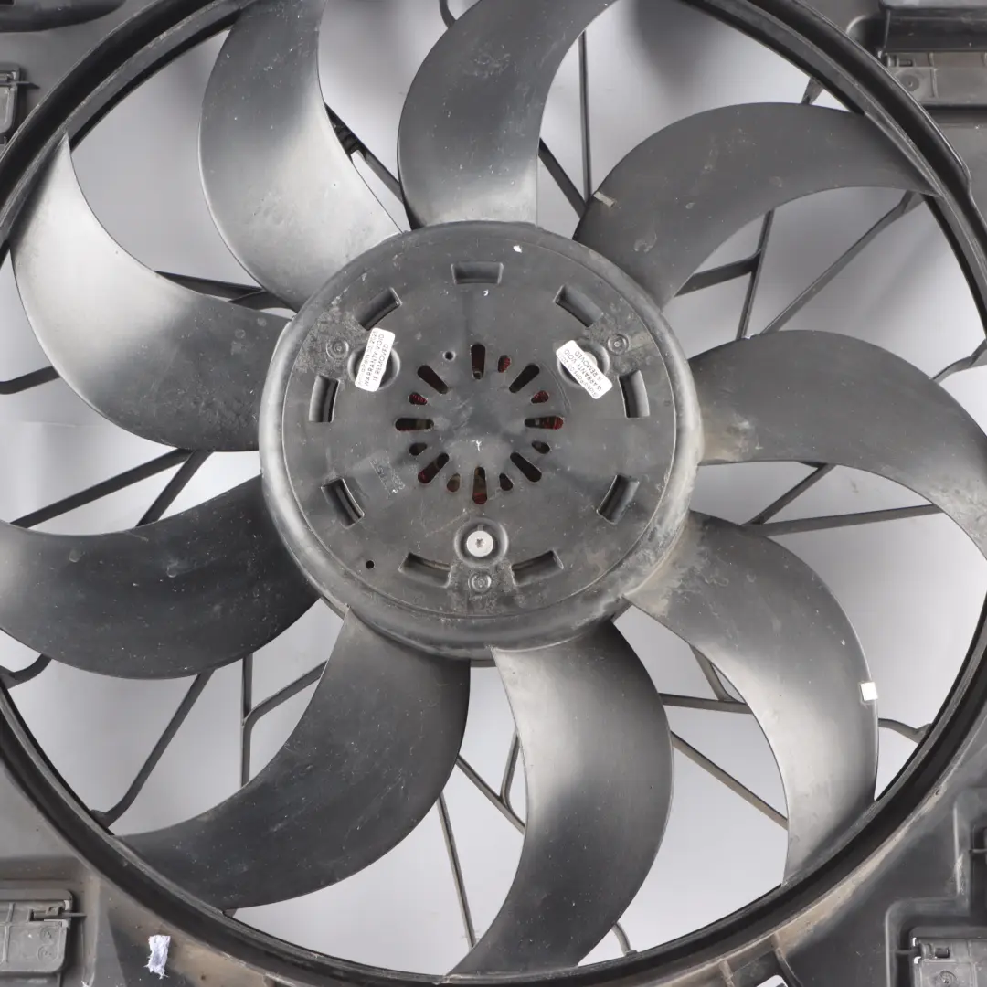 Radiator Fan Engine Blower Bracket 1000W to Mercedes W910 with Part number A9079064600 Mercedes W910 Radiator Fan Engine Blower Bracket 1000W - SKU A9079064600 - Part number A9079064600