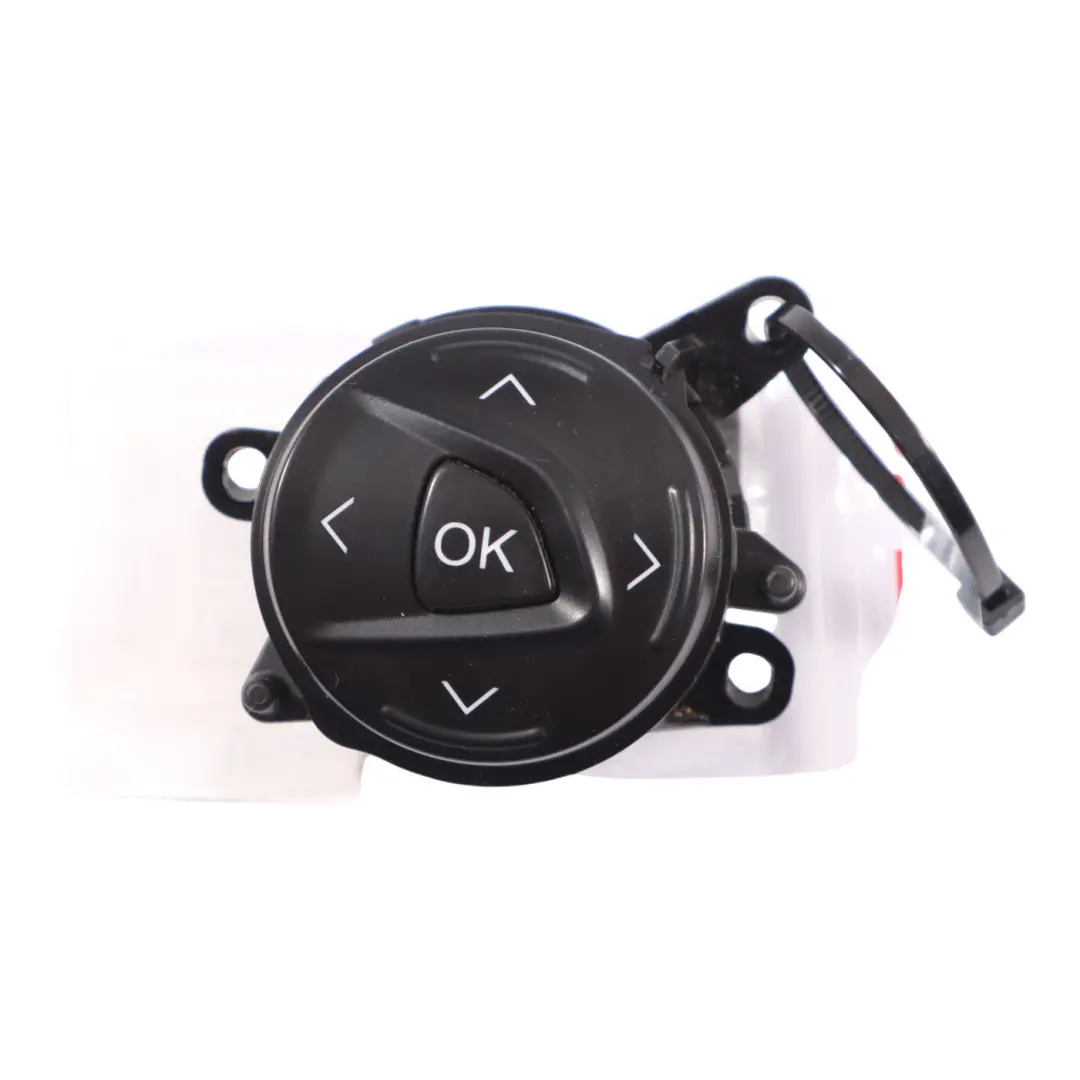 Ford Transit Mk8 Interrupteur Multifonction Garniture Volant - SKU AM5T14K147AA - Numéro de pièce AM5T14K147AA