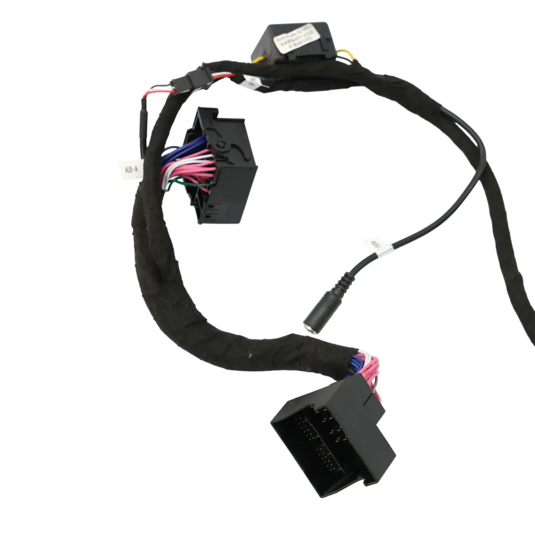 BMW X1 E84 Radio Navigation Head Unit Android CarPlay Display 10.25 XRC8667 - SKU E84-ANDROID-SCREEN-XRC8667 - Part number E84-ANDROID-SCREEN