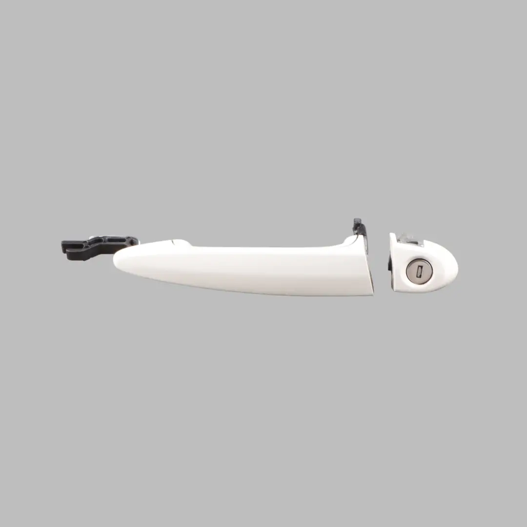 Grab Handle Front Right O/S Door Alpinweiss Alpine White 300 to BMW F30 F31 with Part number 0445184 BMW F30 F31 Grab Handle Front Right O/S Door Alpinweiss Alpine White 300 - SKU RHD-0445184-AW1 - Part number 0445184