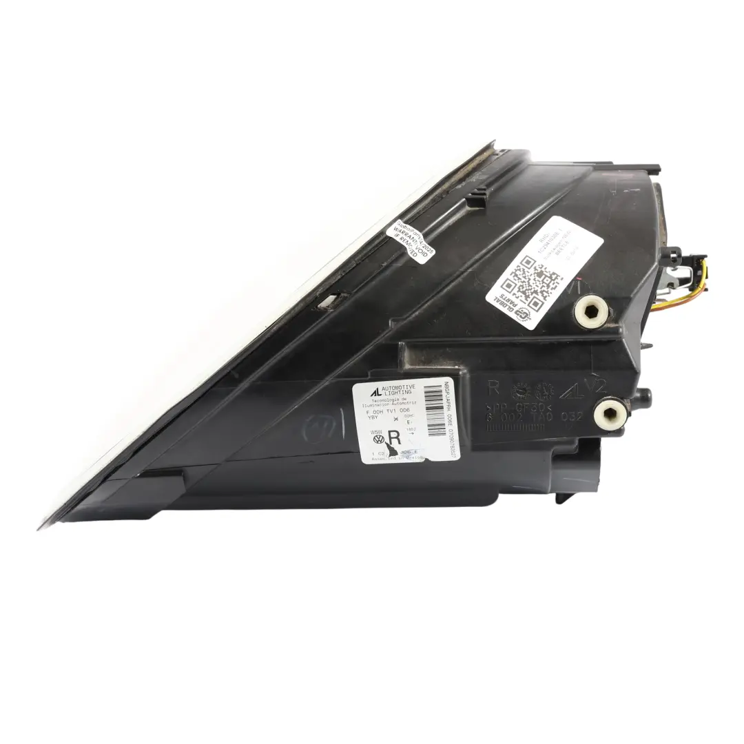 Front Light Lamp Headlight Halogen Right O/S to Volkswagen New Beetle with Part number 1C2941030E Volkswagen New Beetle Front Light Lamp Headlight Halogen Right O/S - SKU RHD-1C2941030E-1 - Part number 1C2941030E