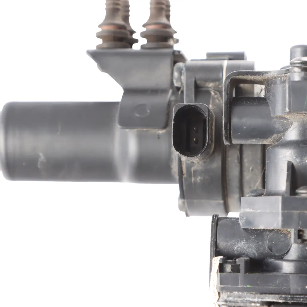 Auxiliary Water Pump Electric Coolant Unit Valve to Audi A8 S8 D3 with Part number 4E0959617C Audi A8 S8 D3 Auxiliary Water Pump Electric Coolant Unit Valve - SKU RHD-4E0959617C-1 - Part number 4E0959617C