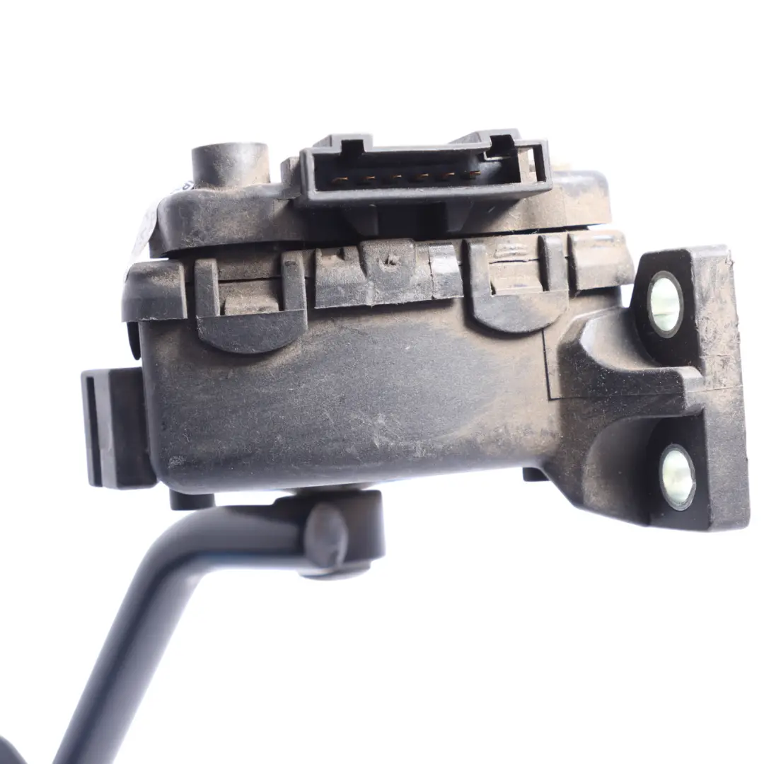 Throttle Accelerator Pedal Audi A6 S6 RS6 C5 Assembly Potentiometer to with Part number 8E2721523A Throttle Accelerator Pedal Audi A6 S6 RS6 C5 Assembly Potentiometer - SKU RHD-8E2721523A - Part number 8E2721523A