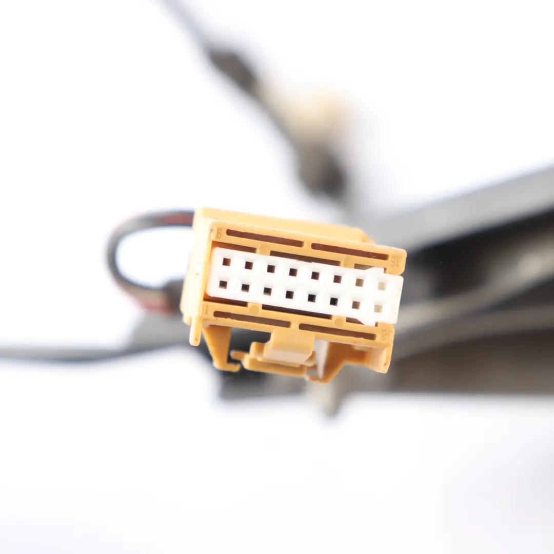 Door Wing Mirror Right O/S Akoya Silver Metallic - Y7H to Audi A4 B7 with Part number 8E2858532AA Audi A4 B7 Door Wing Mirror Right O/S Akoya Silver Metallic - Y7H - SKU RHD-8E2858532AA-ASI - Part number 8E2858532AA