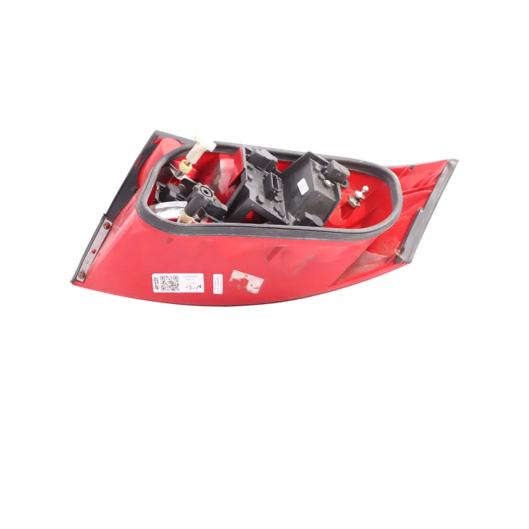 Audi TT 8N Rear Light Lamp Trunk Lid Boot Tailgate Left N/S - SKU RHD-8N0945095A - Part number 8N0945095A