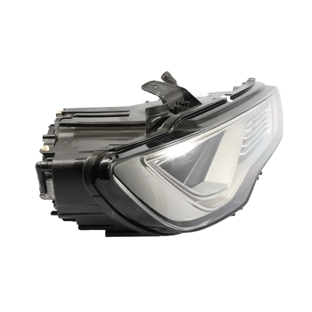 Front Headlight Headlamp LED Matrix Right O/S to Audi A3 S3 RS3 8V with Part number 8V0941034A Audi A3 S3 RS3 8V Front Headlight Headlamp LED Matrix Right O/S - SKU RHD-8V0941034A - Part number 8V0941034A
