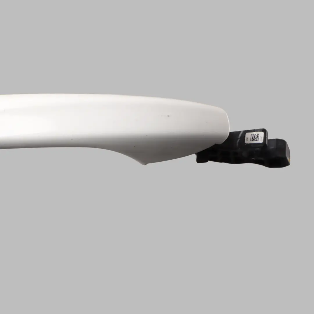 Door Grab Handle Outside Front Right O/S Polar White - 149 to Mercedes W177 with Part number A0997601459 Mercedes W177 Door Grab Handle Outside Front Right O/S Polar White - 149 - SKU RHD-A0997601459-POL - Part number A0997601459