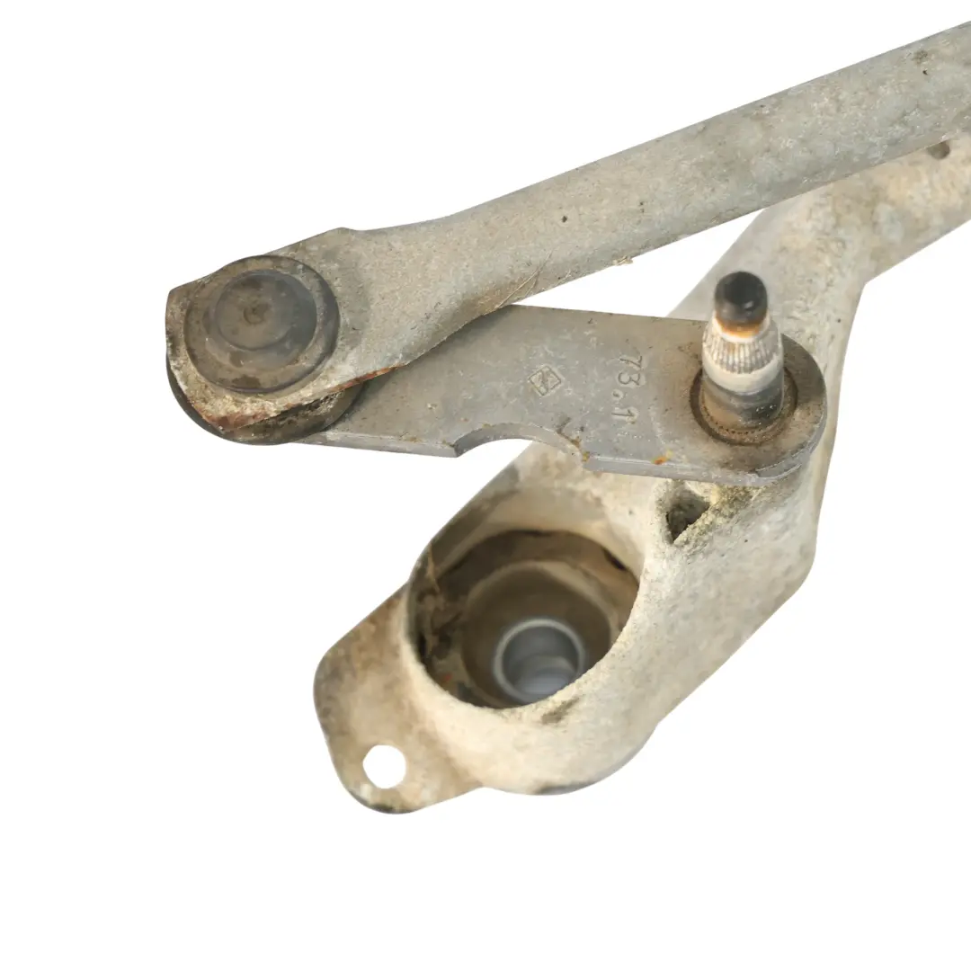 Front Windscreen Wiper Release Linkage Motor to Mercedes W245 with Part number A1698201240 Mercedes W245 Front Windscreen Wiper Release Linkage Motor - SKU RHD-A1698201240 - Part number A1698201240