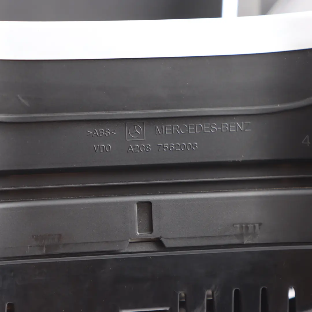 W470 Diesel Instrument Cluster Speedo Clocks Automatic to Mercedes with Part number A4709009502 Mercedes W470 Diesel Instrument Cluster Speedo Clocks Automatic - SKU RHD-A4709009502 - Part number A4709009502