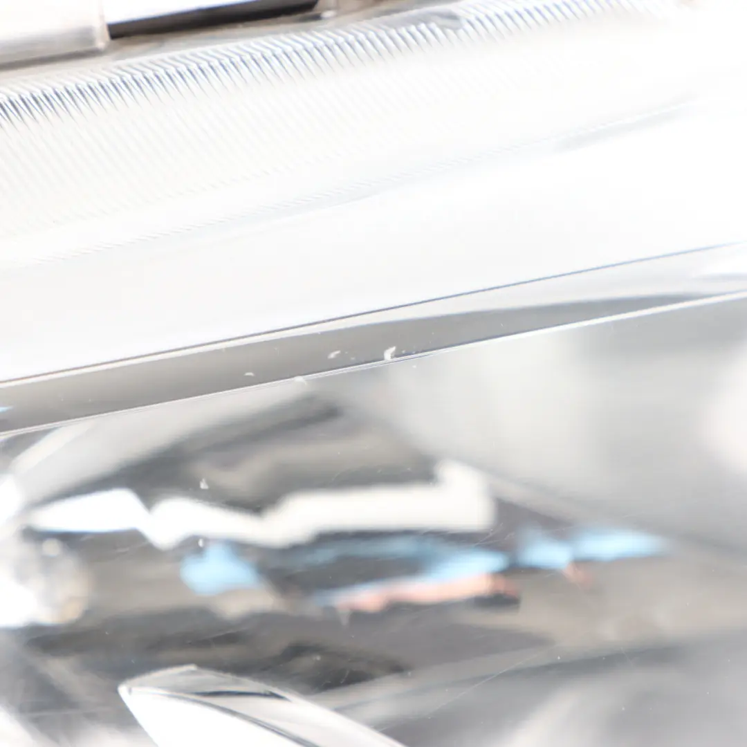 W907 W910 Headlamp Front Light Lamp Halogen Right O/S to Mercedes with Part number A9109060300 Mercedes W907 W910 Headlamp Front Light Lamp Halogen Right O/S - SKU RHD-A9109060300 - Part number A9109060300