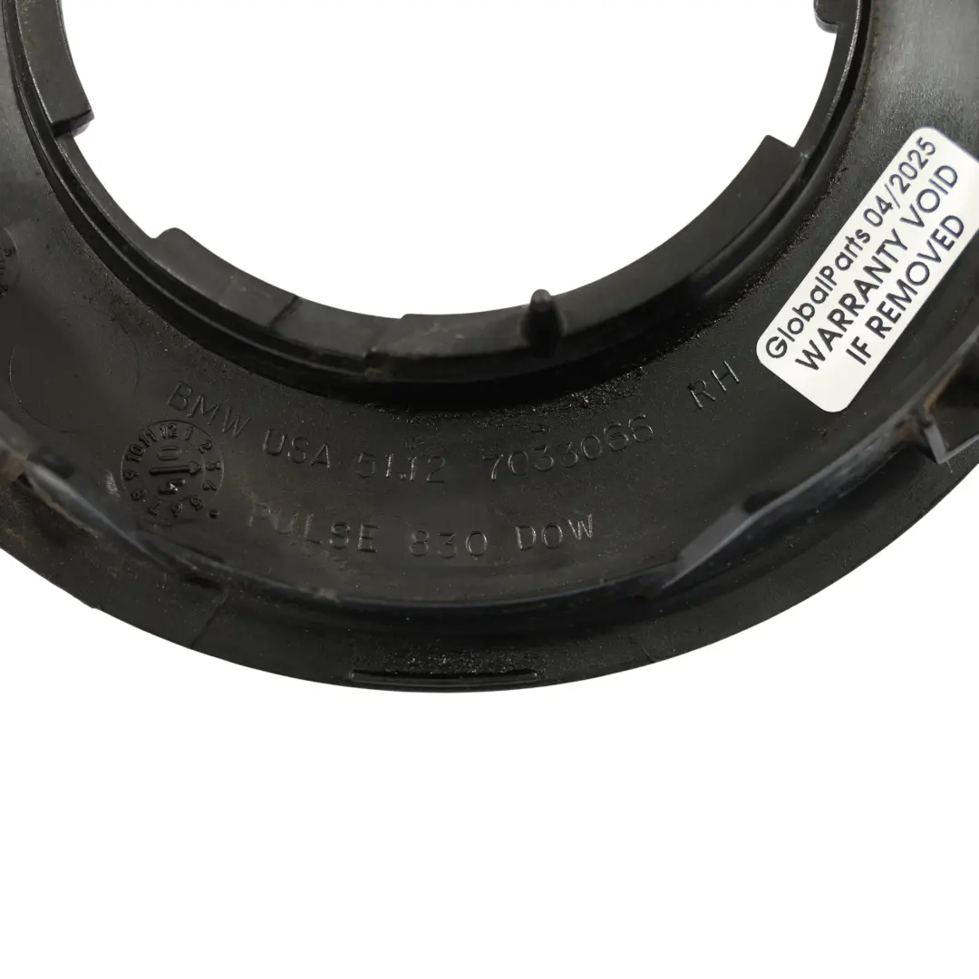 Abdeckung Blinkerwiederholung Rechts Schwarz Saphir Metallic - 475 für BMW Z4 E85 mit Teilenummer 0030962 BMW Z4 E85 Abdeckung Blinkerwiederholung Rechts Schwarz Saphir Metallic - 475 - SKU 0030962-BS - Teilenummer 0030962