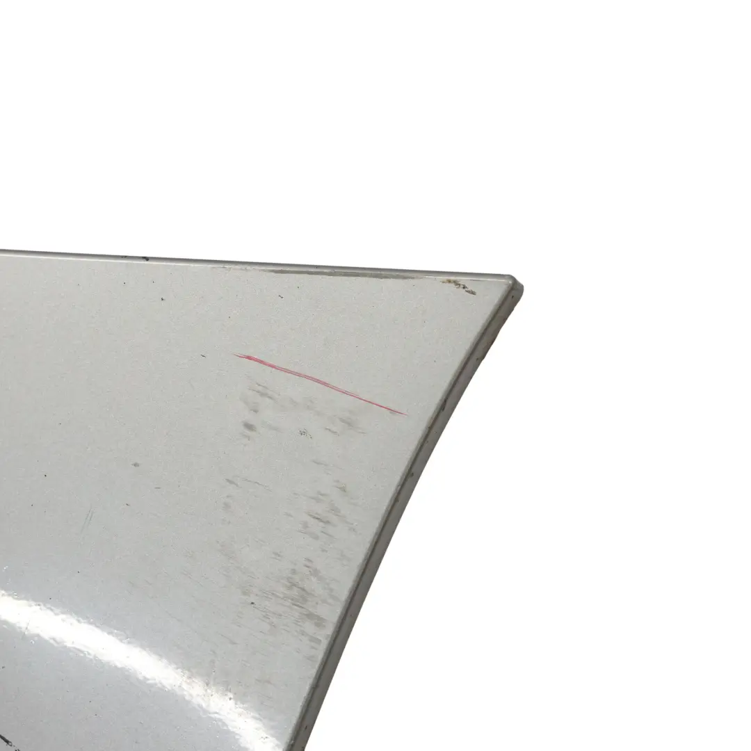 Pannello Destro Gonna Di Davanzale Sterlinggrau Metallic - 472 per BMW Z4 E85 E86 con numero di parte 0031108 BMW Z4 E85 E86 Pannello Destro Gonna Di Davanzale Sterlinggrau Metallic - 472 - SKU 0031108-STG - Numero di parte 0031108
