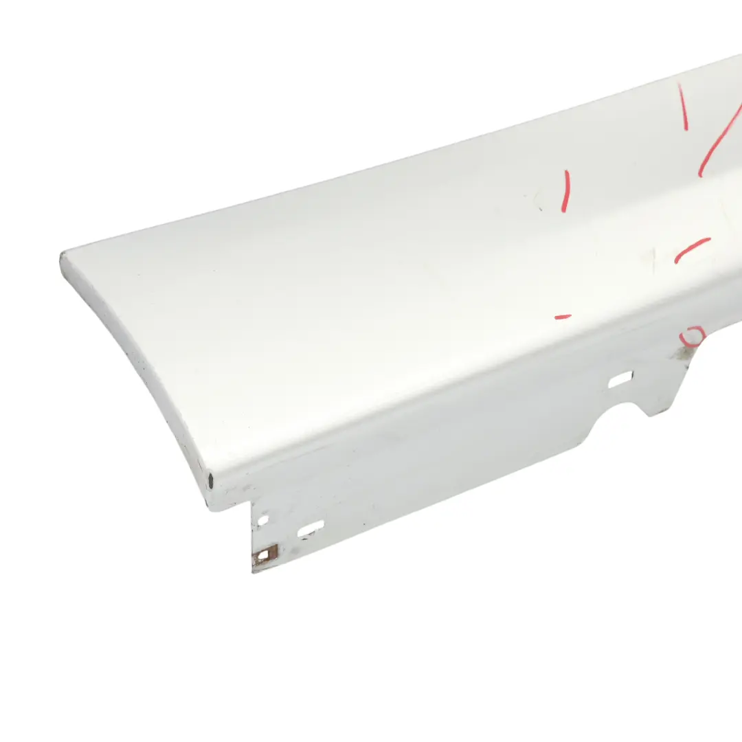 Bas De Caisse Droit BMW E90 E91 Titansilber Silver Metallic - 354 pour à propos du numéro de pièce 0032950 Bas De Caisse Droit BMW E90 E91 Titansilber Silver Metallic - 354 - SKU 0032950-TS - Numéro de pièce 0032950