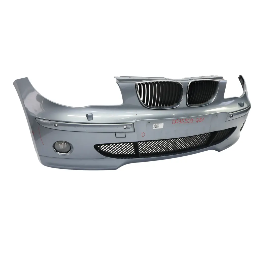 Zderzak Przedni Quarzblau Niebieski Metalik - A18 do BMW E81 E87 o numerze 0032834 BMW E81 E87 Zderzak Przedni Quarzblau Niebieski Metalik - A18 - SKU 0032834-QB - Numer Części 0032834