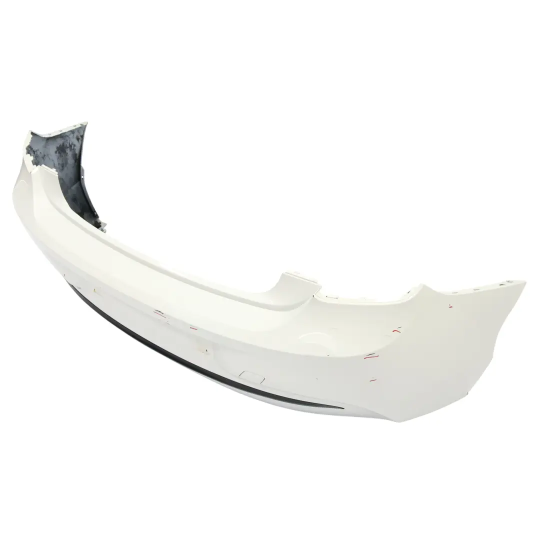 Zderzak Tylny Alpinweiss 3 Biały - 300 do BMW F20 F21 o numerze 0038882 BMW F20 F21 Zderzak Tylny Alpinweiss 3 Biały - 300 - SKU 0038882-AW - Numer Części 0038882