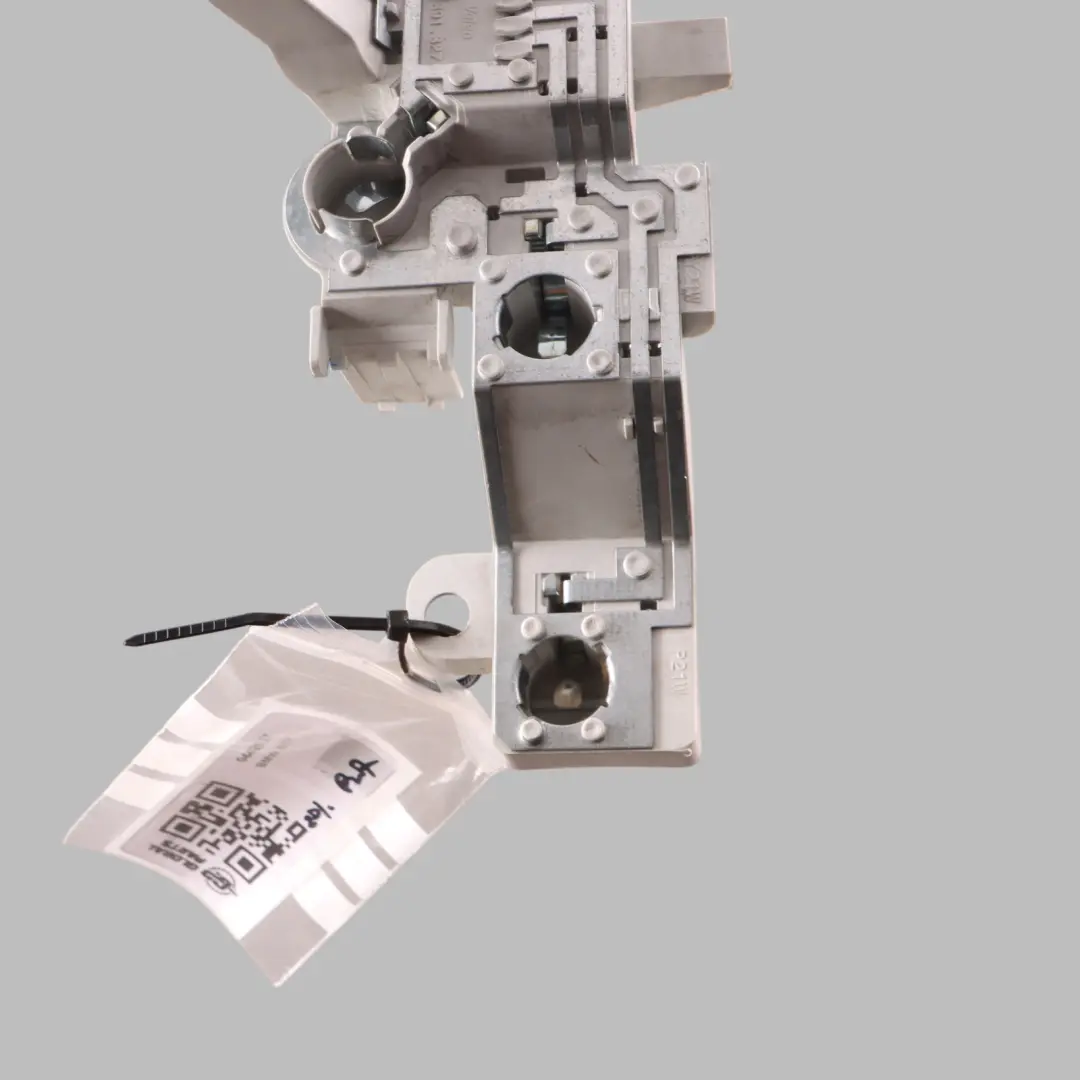 Bulb Socket BMW E81 E87 LCI Rear Light Left N/S to with Part number 0442637 Bulb Socket BMW E81 E87 LCI Rear Light Left N/S - SKU 0442637 - Part number 0442637