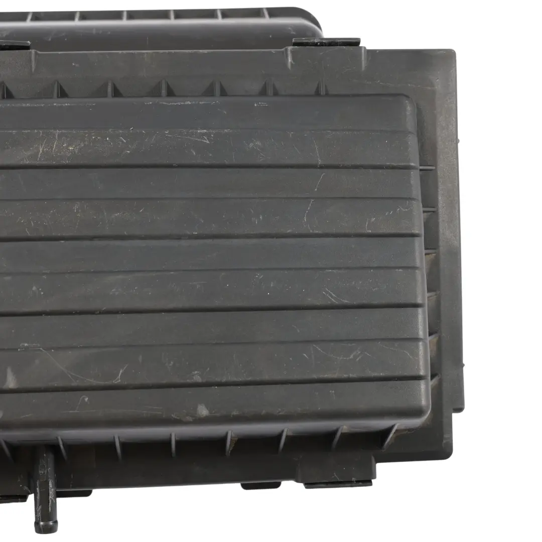 Filtro Aire Audi A1 8X 1.4 TSI Admisión Silenciador Carcasa Filtro para con número de pieza 04E129611H Filtro Aire Audi A1 8X 1.4 TSI Admisión Silenciador Carcasa Filtro - SKU 04E129611H - Número de pieza 04E129611H