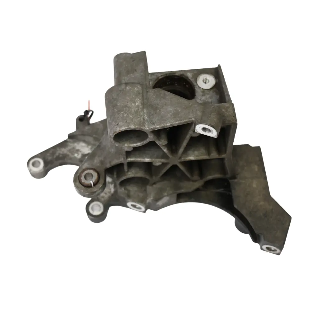 Uchwyt Łapa Pompy Wspomagania Układu Kierowniczego do Audi A5 8T o numerze 059145169AA Audi A5 8T Uchwyt Łapa Pompy Wspomagania Układu Kierowniczego - SKU 059145169AA - Numer Części 059145169AA