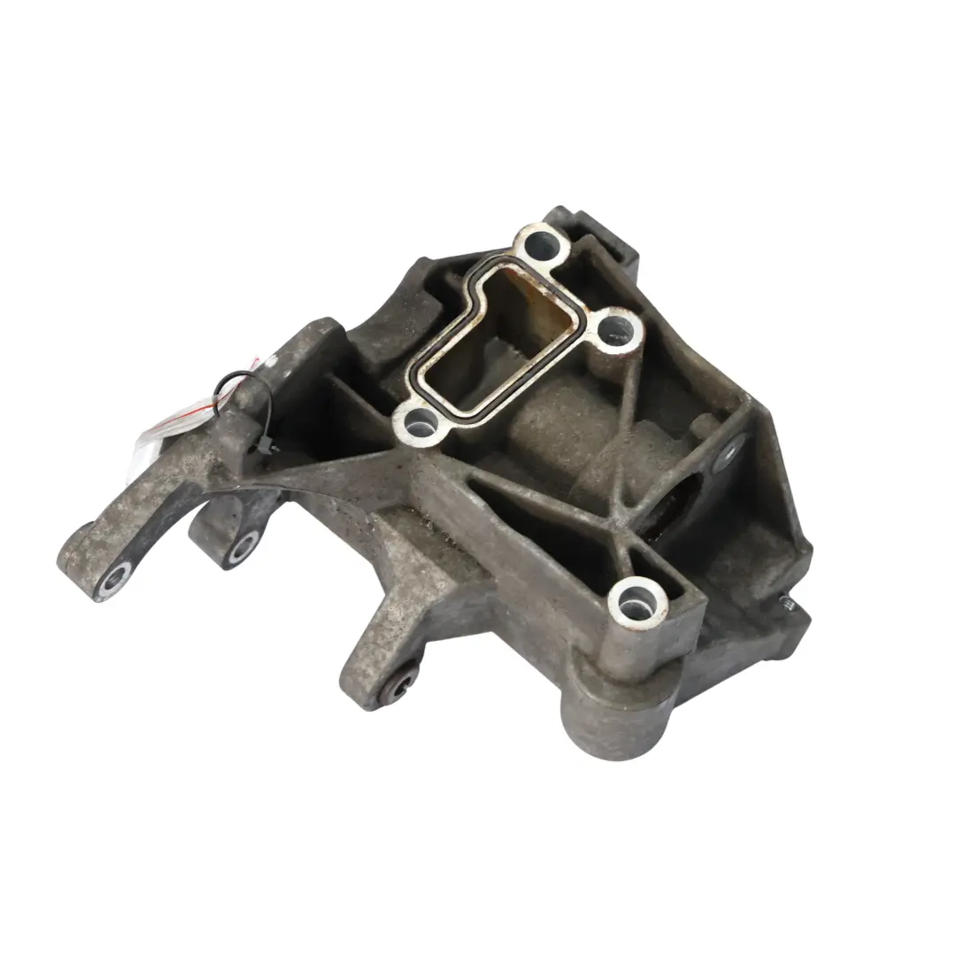 Uchwyt Łapa Pompy Wspomagania Układu Kierowniczego do Audi A5 8T o numerze 059145169AA Audi A5 8T Uchwyt Łapa Pompy Wspomagania Układu Kierowniczego - SKU 059145169AA - Numer Części 059145169AA