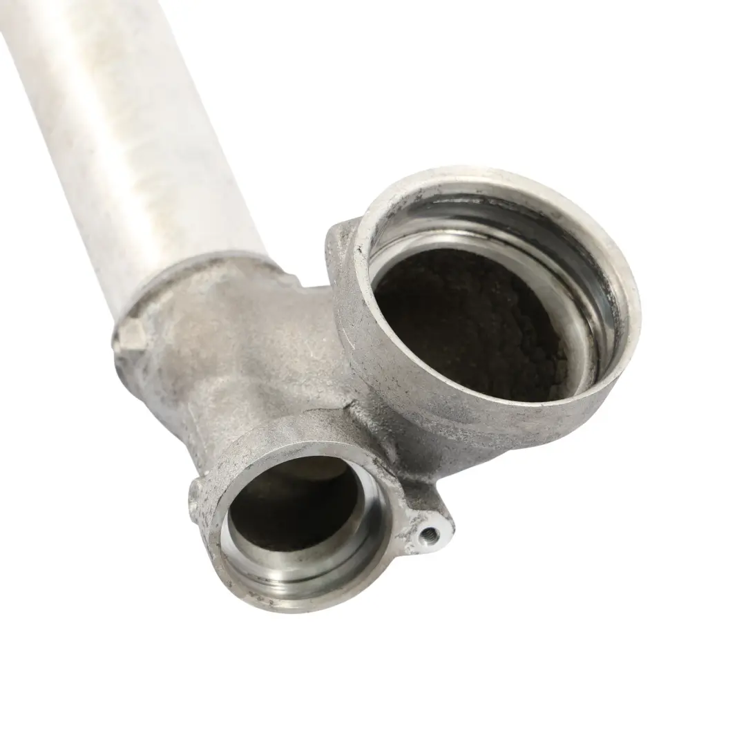 Pressure Pipe Right Hose Line O/S Lower to Audi Q5 8R Intercooler Air with Part number 059145673P Audi Q5 8R Intercooler Air Pressure Pipe Right Hose Line O/S Lower - SKU 059145673P - Part number 059145673P