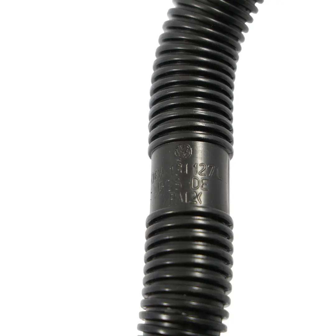 BFS Tubo De La Bomba De Aire Secundario para VW Volkswagen New Beetle 1.6 con número de pieza 06A131127L VW Volkswagen New Beetle 1.6 BFS Tubo De La Bomba De Aire Secundario - SKU 06A131127L - Número de pieza 06A131127L