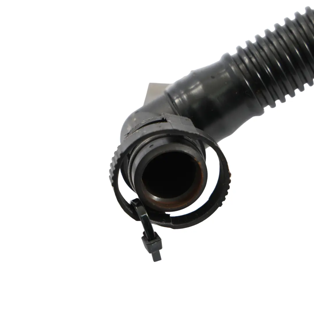 BFS Tubo De La Bomba De Aire Secundario para VW Volkswagen New Beetle 1.6 con número de pieza 06A131127L VW Volkswagen New Beetle 1.6 BFS Tubo De La Bomba De Aire Secundario - SKU 06A131127L - Número de pieza 06A131127L