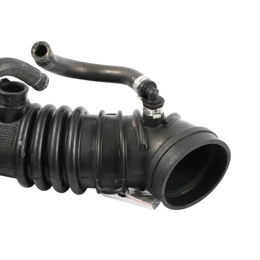 Essence Conduite Tuyau D'Admission Air Turbo pour Audi A4 B7 1.8 à propos du numéro de pièce 06B133356AH Audi A4 B7 1.8 Essence Conduite Tuyau D'Admission Air Turbo - SKU 06B133356AH - Numéro de pièce 06B133356AH