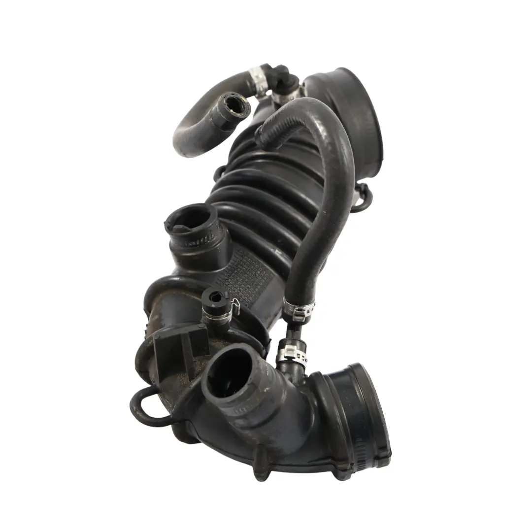 Rura Przewód Wlot Dolot Powietrza do Audi A4 B7 1.8 Benzyna o numerze 06B133356AH Audi A4 B7 1.8 Benzyna Rura Przewód Wlot Dolot Powietrza - SKU 06B133356AH - Numer Części 06B133356AH