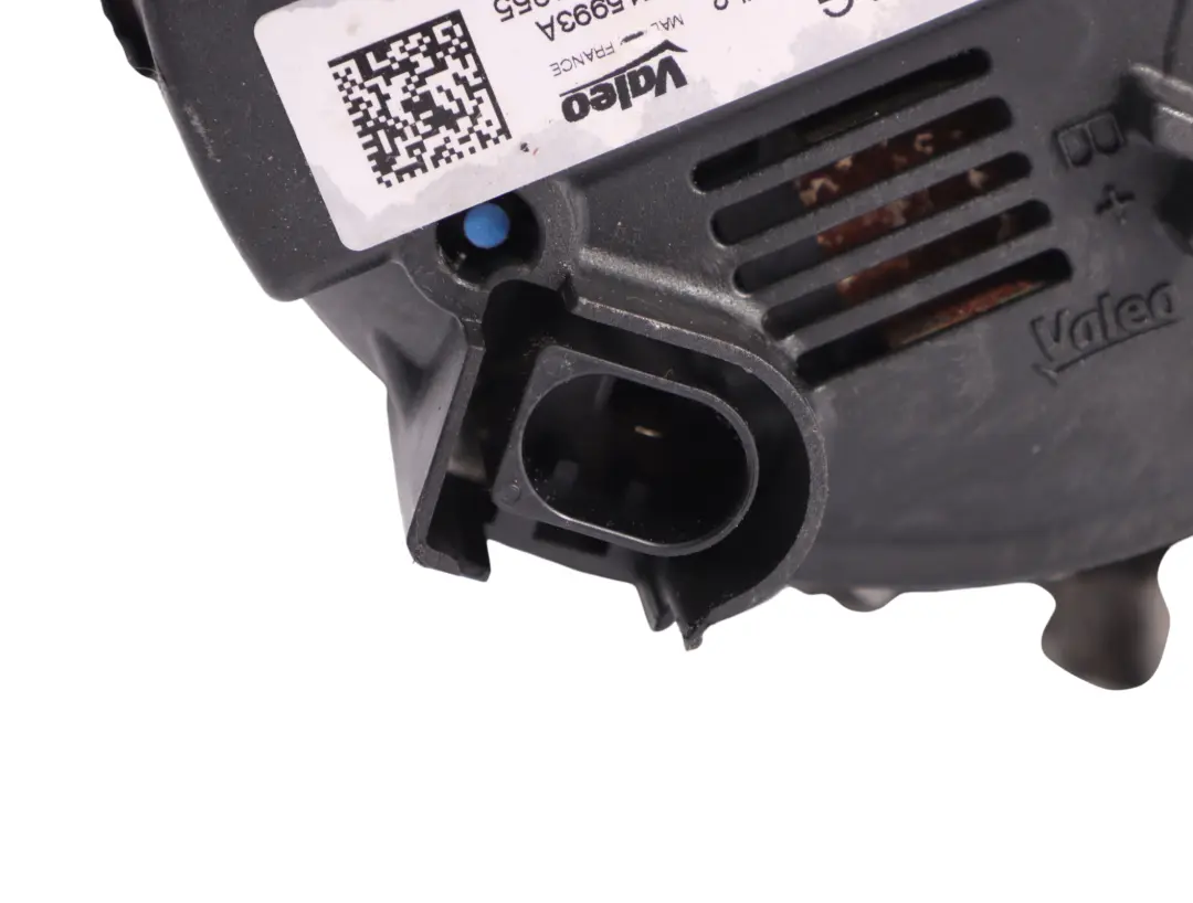 Alternatore Generatore Benzina 14V 140A per Audi Q3 8U con numero di parte 06J903023B Audi Q3 8U Alternatore Generatore Benzina 14V 140A - SKU 06J903023B - Numero di parte 06J903023B