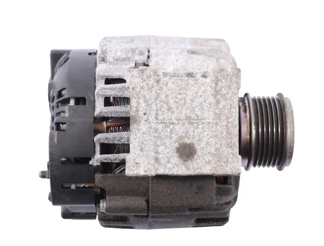 Alternator 14V 140A do Audi Q3 8U o numerze 06J903023B Audi Q3 8U Alternator 14V 140A - SKU 06J903023B - Numer Części 06J903023B